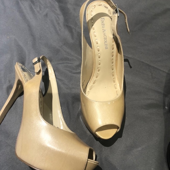 Enzo Size 6.5 pumps - Picture 2 of 2